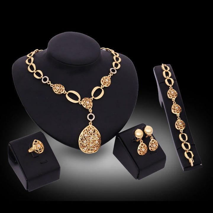 Conjunto de joyería nupcial india de oro