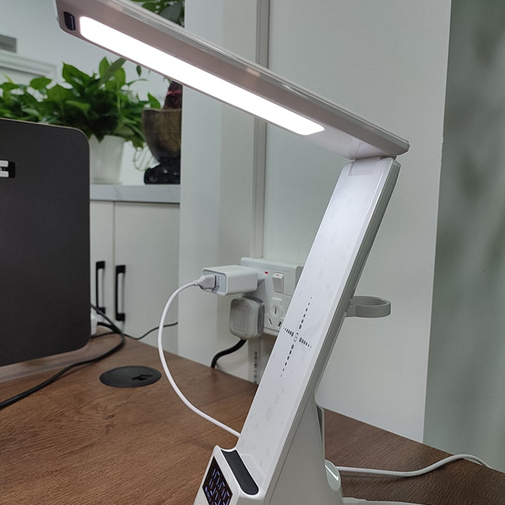 Cargador inalámbrico de lámpara de escritorio LED